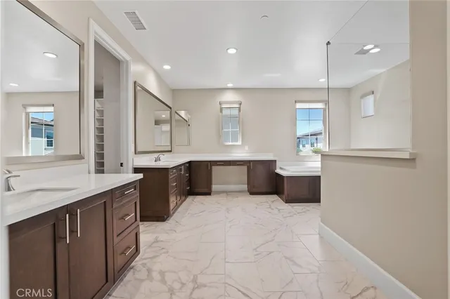 $8,800 | 77 Rockinghorse, Irvine, CA 92602