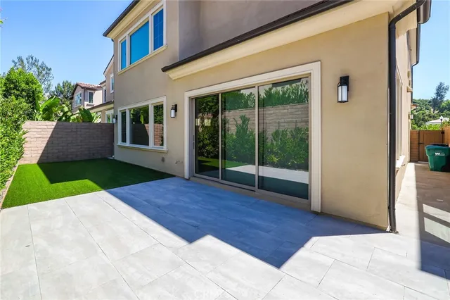 $8,800 | 77 Rockinghorse, Irvine, CA 92602