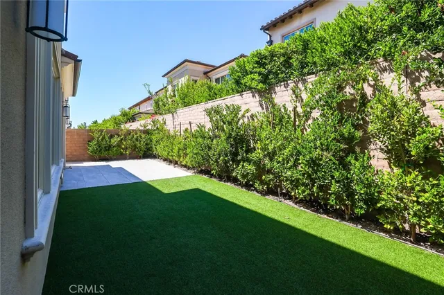 $8,800 | 77 Rockinghorse, Irvine, CA 92602