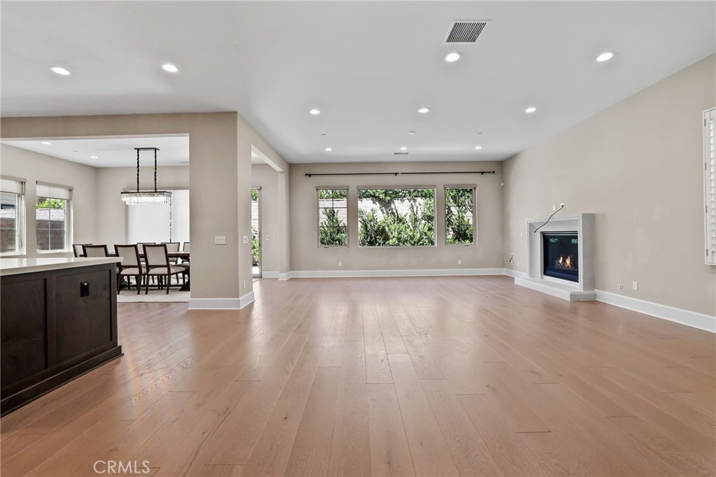 77 Rockinghorse Irvine, CA 92602 - Photo 6 of 57