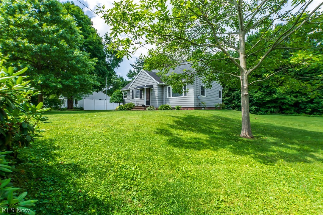 2748 Canton Road Uniontown, OH 44685 - Photo 2 of 49