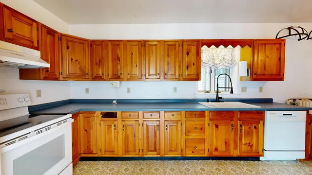 $365,000 | 200 Main Street, Wiscasset, ME 04578