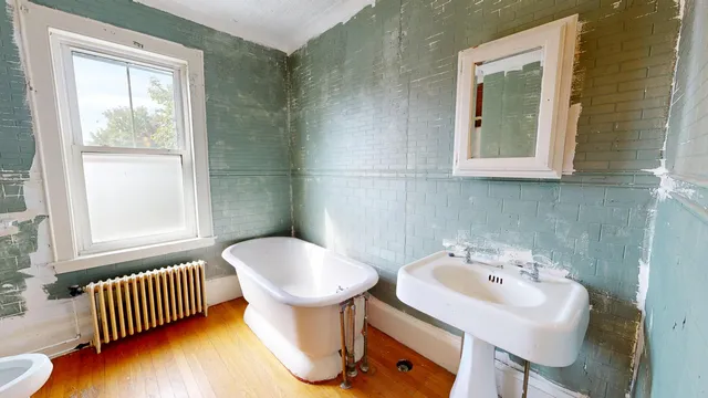 $365,000 | 200 Main Street, Wiscasset, ME 04578