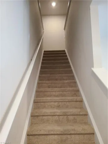 $2,700 | 1325 Broholmer Lane, Greensboro, NC 27405