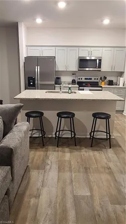 $2,700 | 1325 Broholmer Lane, Greensboro, NC 27405