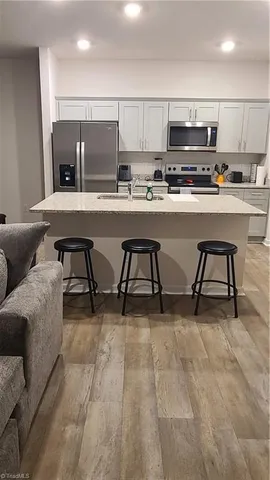 $2,700 | 1325 Broholmer Lane, Greensboro, NC 27405