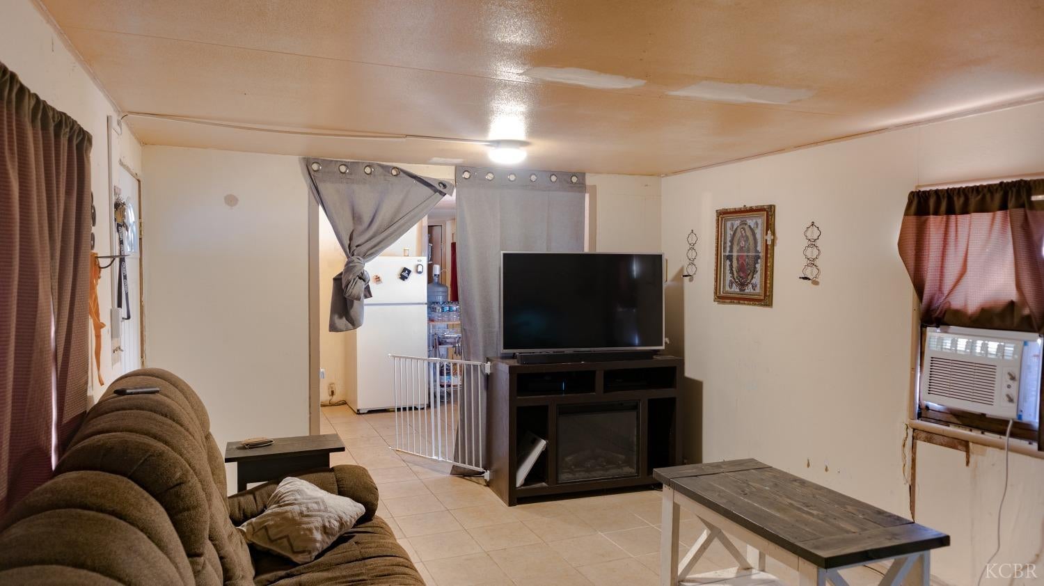414 West Hanford Armona Road Lemoore, CA 93245 - Photo 5 of 20 Gallery Image 5