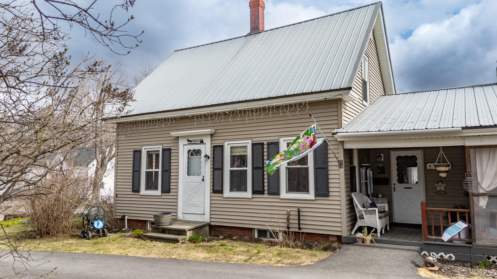 21 Pleasant Street Milo, ME 04463 - Photo 2 of 49