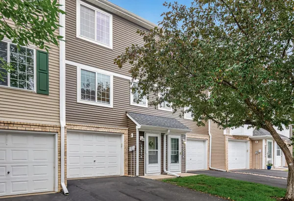 $199,800 | 15516 Float Lane, Unit 137, Apple Valley, MN 55124