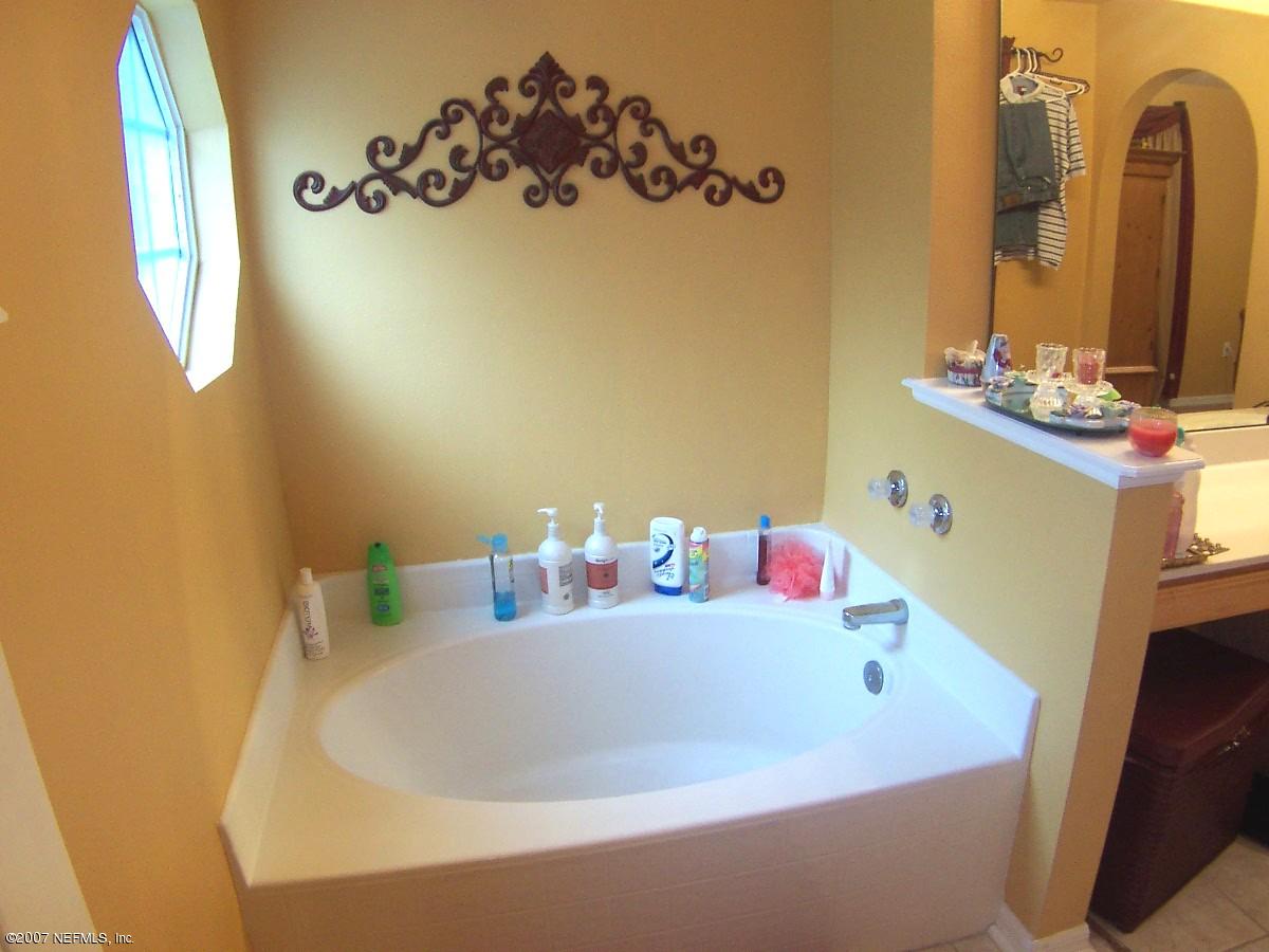 2681 R S Bailey Drive Jacksonville, FL 32246 - Photo 7 of 11 Master bath