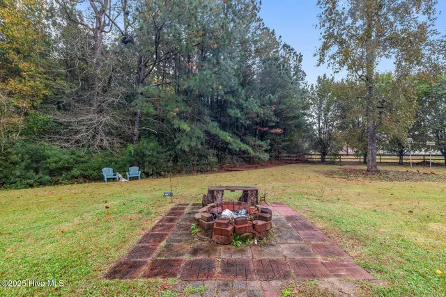 $315,000 | 202 Wiltshire Court, Jacksonville, NC 28546