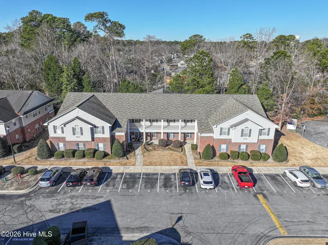 $185,000 | 2221 Locksley Woods Drive, Unit G, Greenville, NC 27858