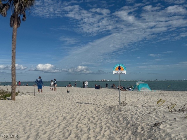 16320 Arbor Ridge Drive Fort Myers, FL 33908 - Photo 17 of 20 a view of a outdoor space of the house