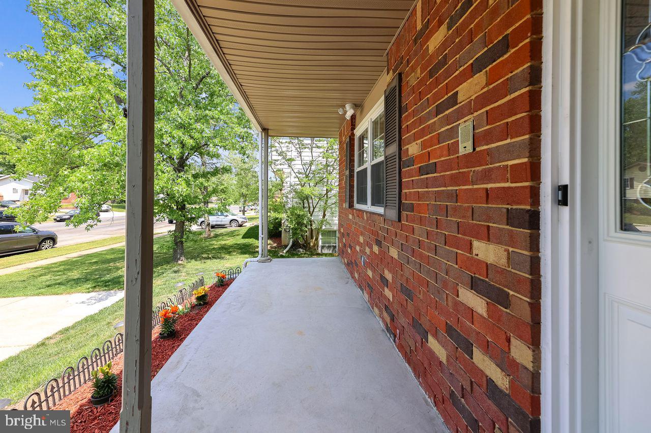 8405 Montpelier Drive Laurel, MD 20708 - Photo 2 of 30