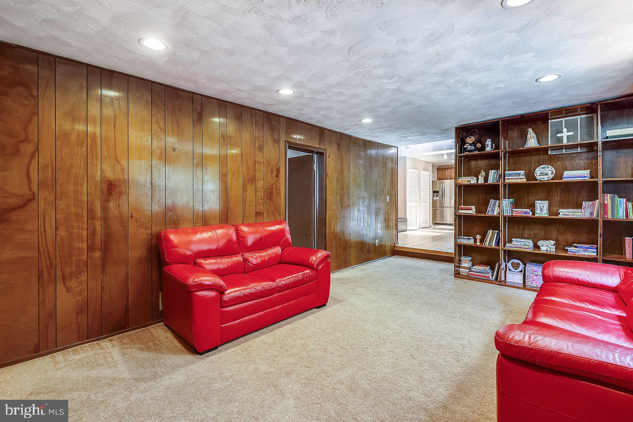 8405 Montpelier Drive Laurel, MD 20708 - Photo 12 of 30