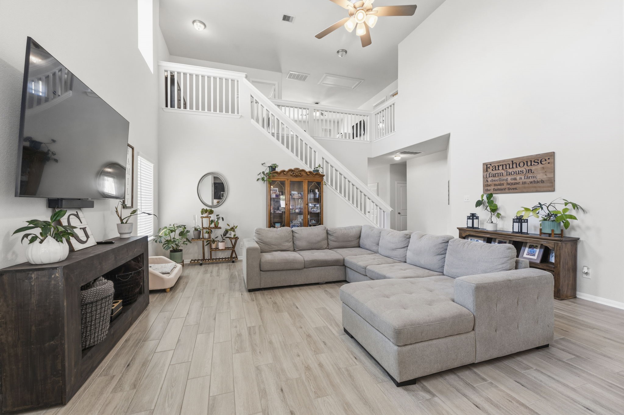 2401 Abbot Brk Drive Rosharon, TX 77583 - Photo 48 of 50 Stunning sight lines and masterful design define this breathtaking home. The open floor plan offers effortless entertaining and everyday living, making it as inviting as it is impressive. Every detail has been carefully curated to create a home that simply takes your breath away — a true showcase of timeless design and sophisticated style with an open floor plan sure to please both family and guests alike.