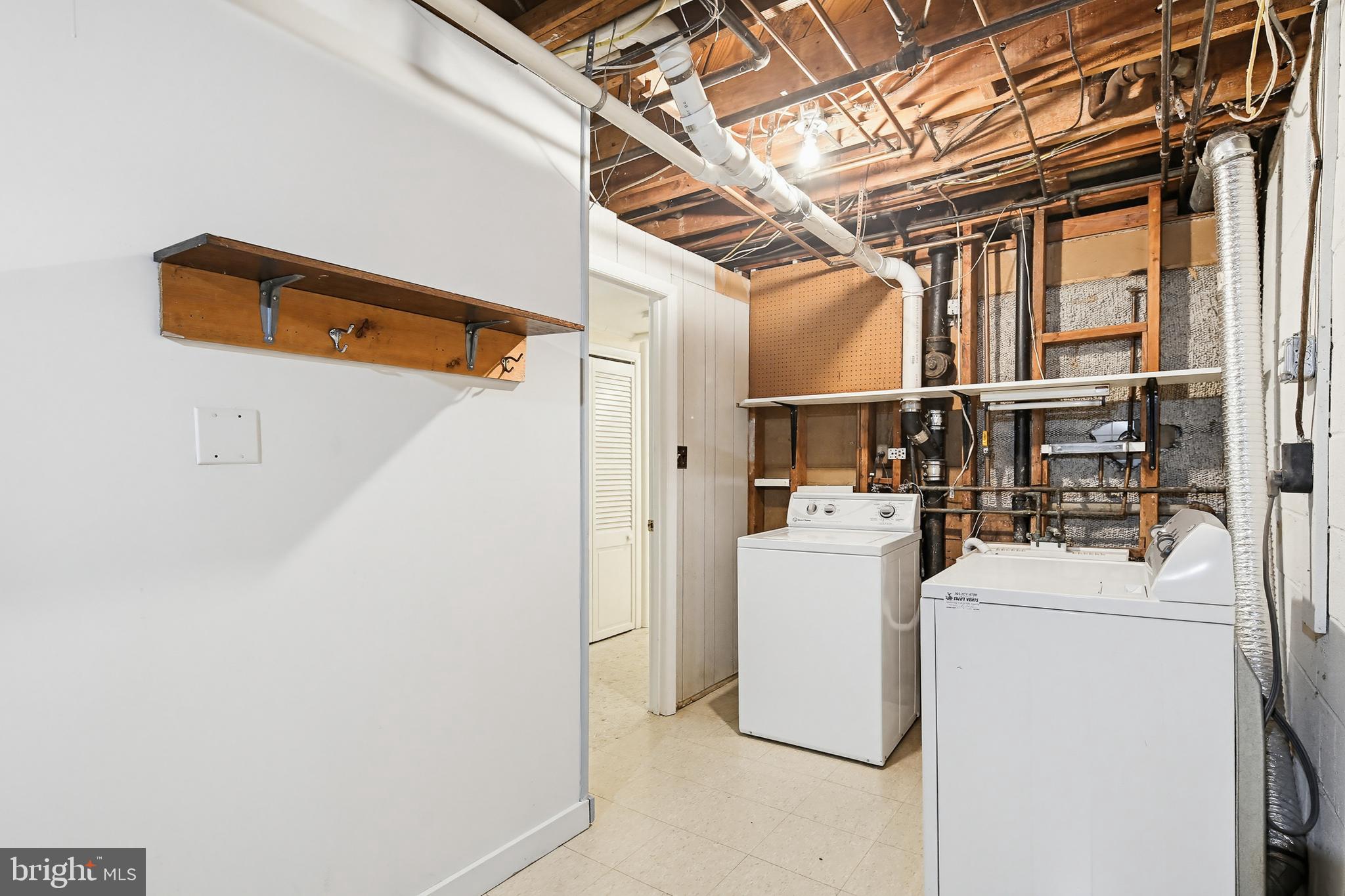 504 Waterford Road Silver Spring, MD 20901 - Photo 47 of 61 Laundry room