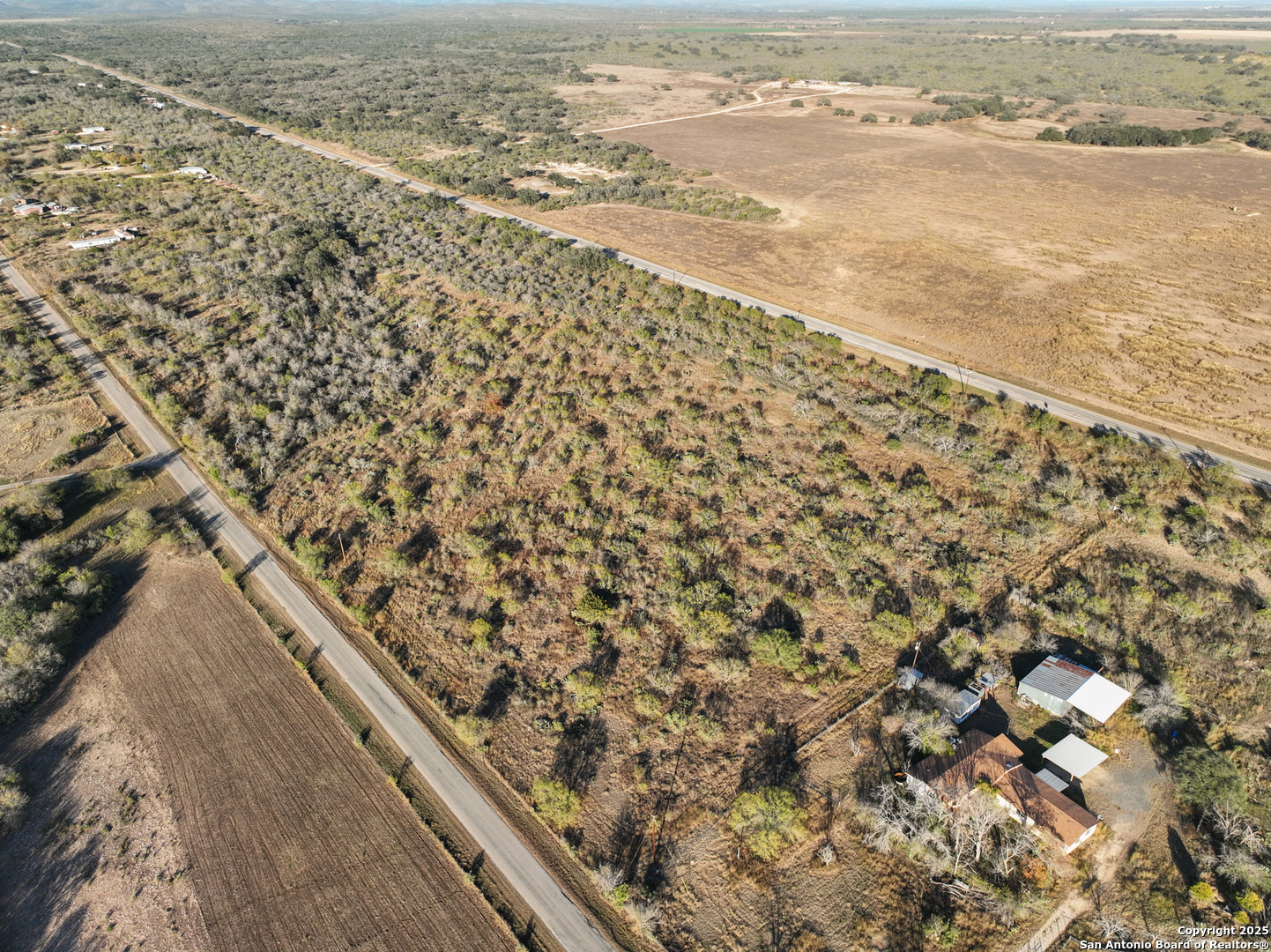 429 County Road 429 Uvalde, TX 78801 - Photo 6 of 17