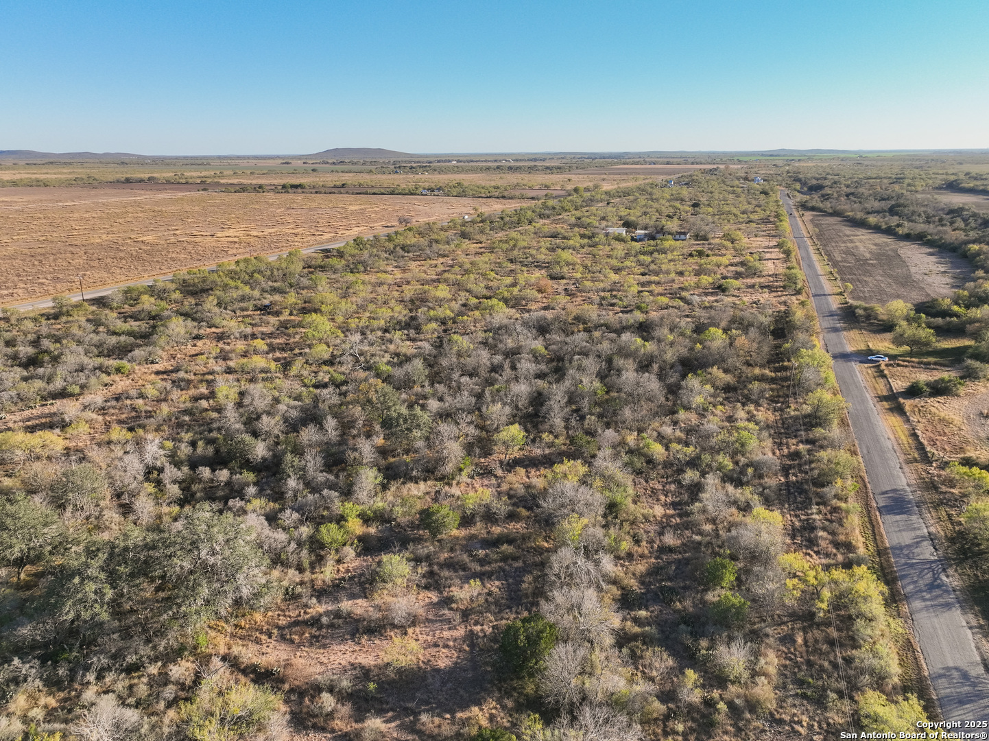 429 County Road 429 Uvalde, TX 78801 - Photo 8 of 17