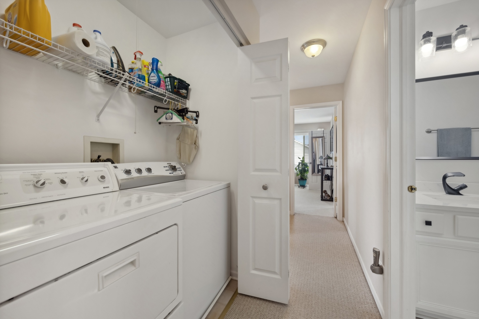 373 Foster Way Bolingbrook, IL 60440 - Photo 24 of 35 a utility room with dryer and washer