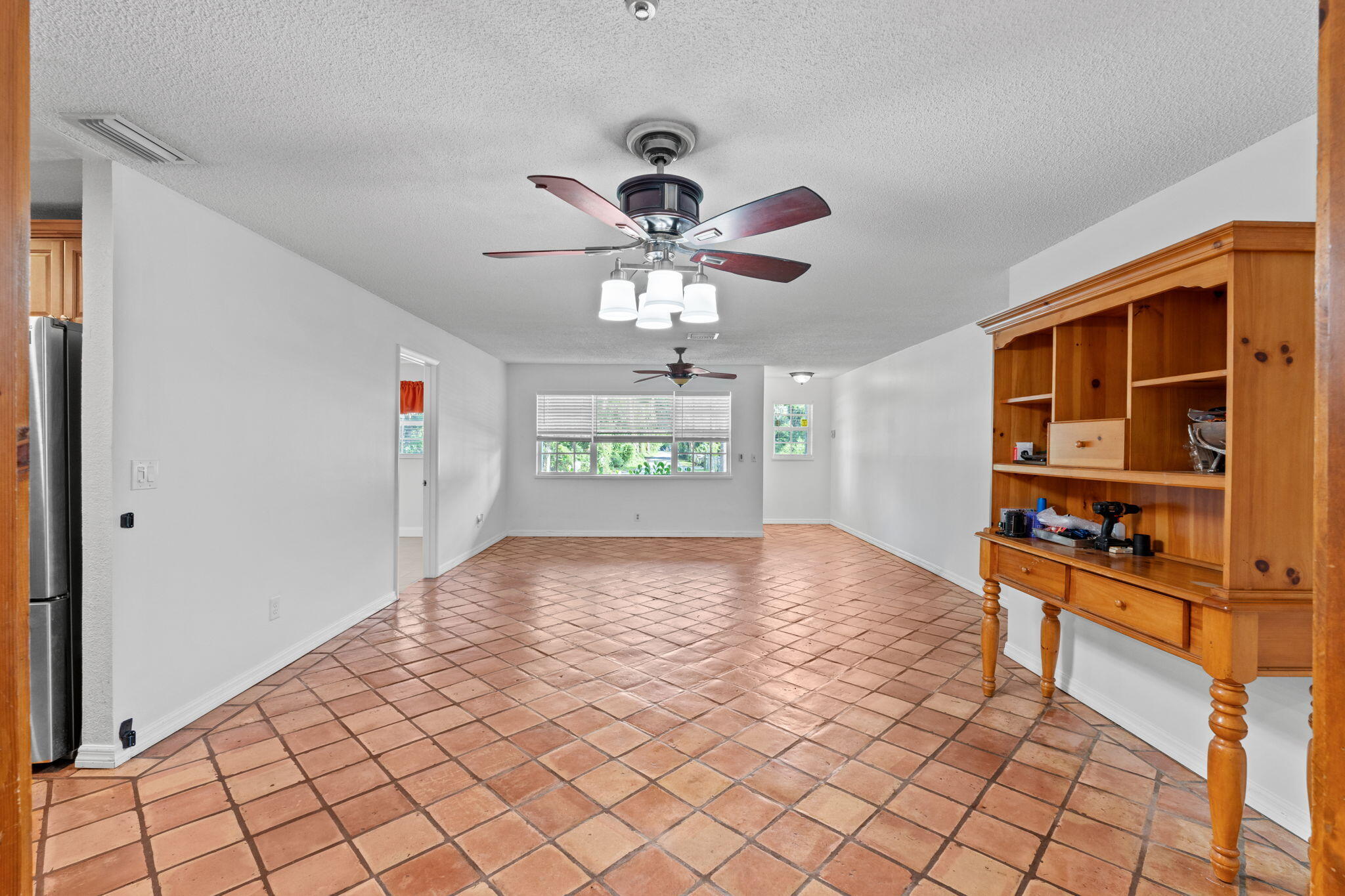 6537 Monmouth Road West Palm Beach, FL 33413 - Photo 8 of 34 19-web-or-mls-A7404249