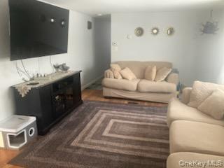 1661 Old Country Road, Unit 251 Riverhead, NY 11901 - Photo 4 of 10