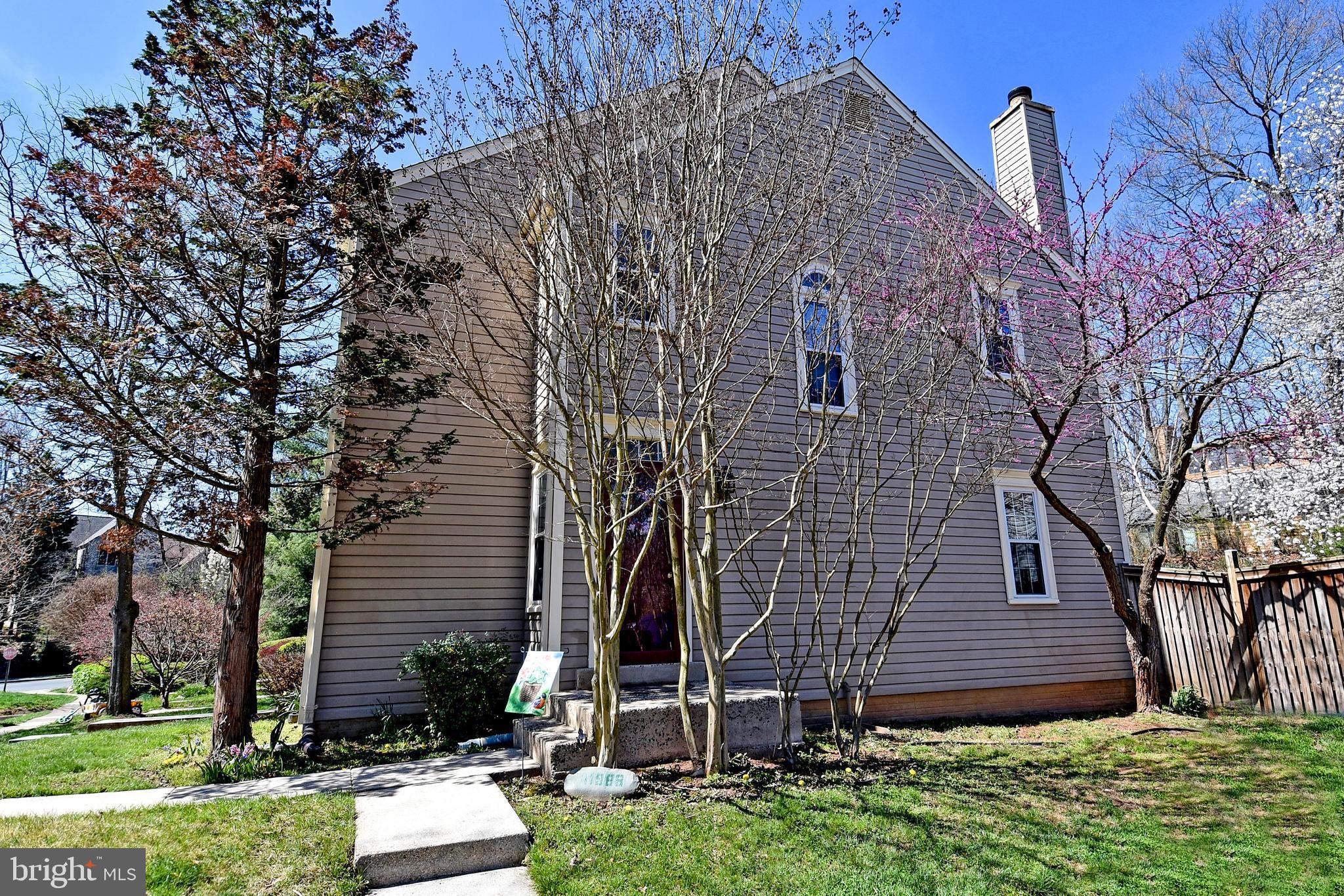 11988 Sentinel Point Court Reston, VA 20191 - Photo 2 of 54 Gallery Image 2