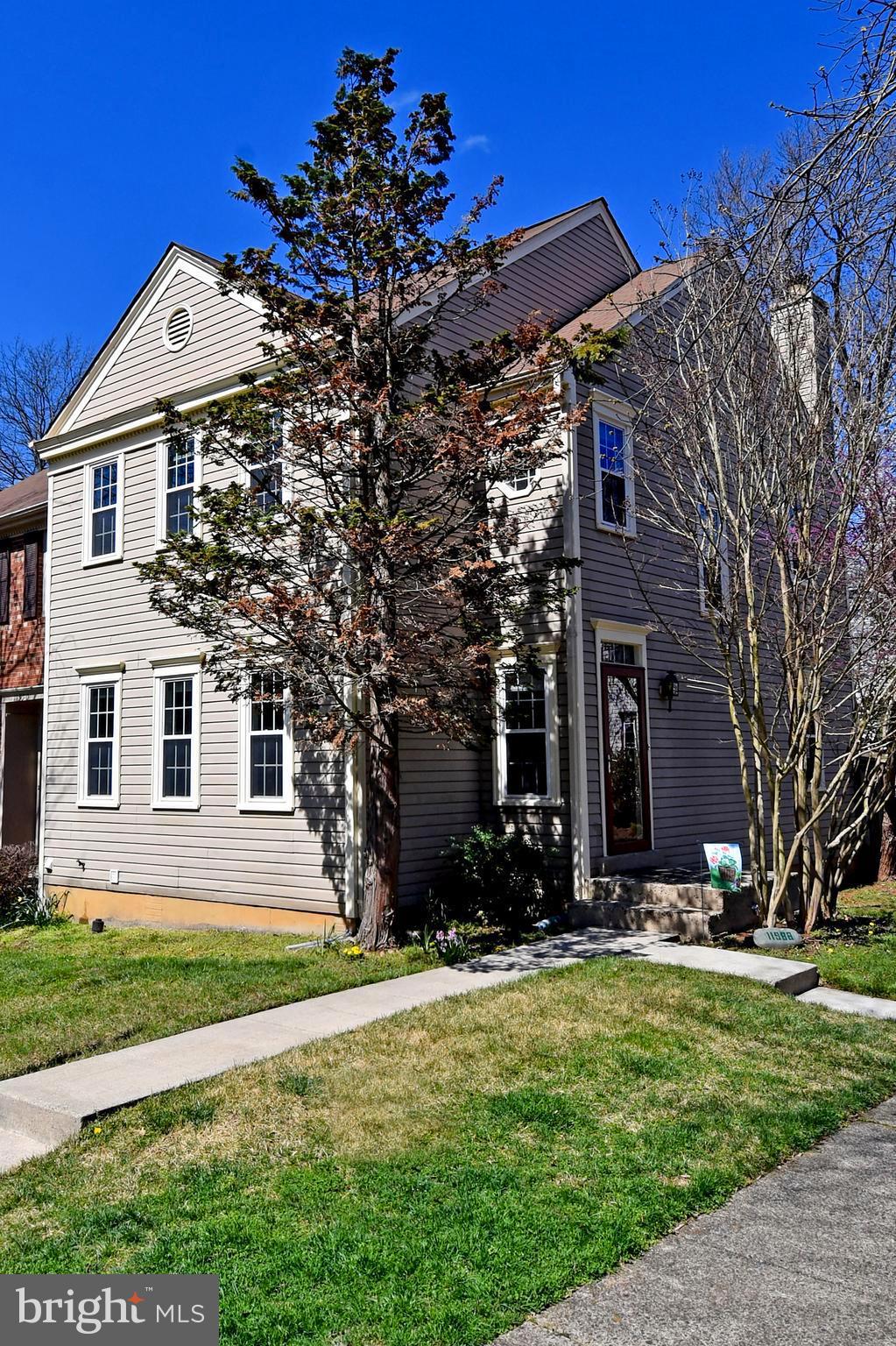 11988 Sentinel Point Court Reston, VA 20191 - Photo 3 of 54 Gallery Image 3