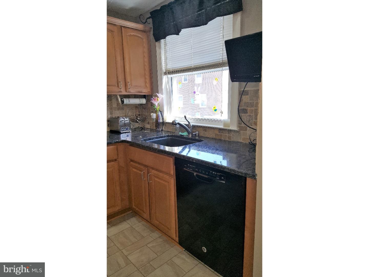 533 Perry Street Ridley Park, PA 19078 - Photo 8 of 20 Kitchen