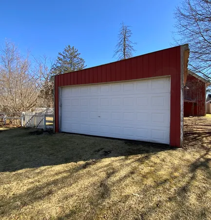 a view of a back yard of the house