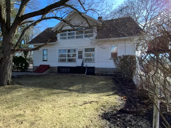 $379,000 | 403 Rhodes Avenue, Big Rock, IL 60511