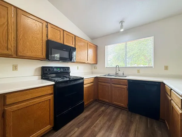 $1,850 | 6755 North 89th Avenue, Glendale, AZ 85305