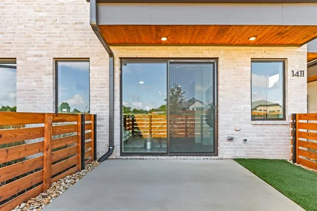 $419,900 | 4602 White Buffalo Trail, Oak Point, TX 75068