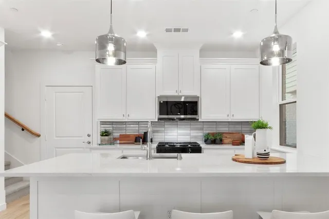 $419,900 | 4602 White Buffalo Trail, Oak Point, TX 75068