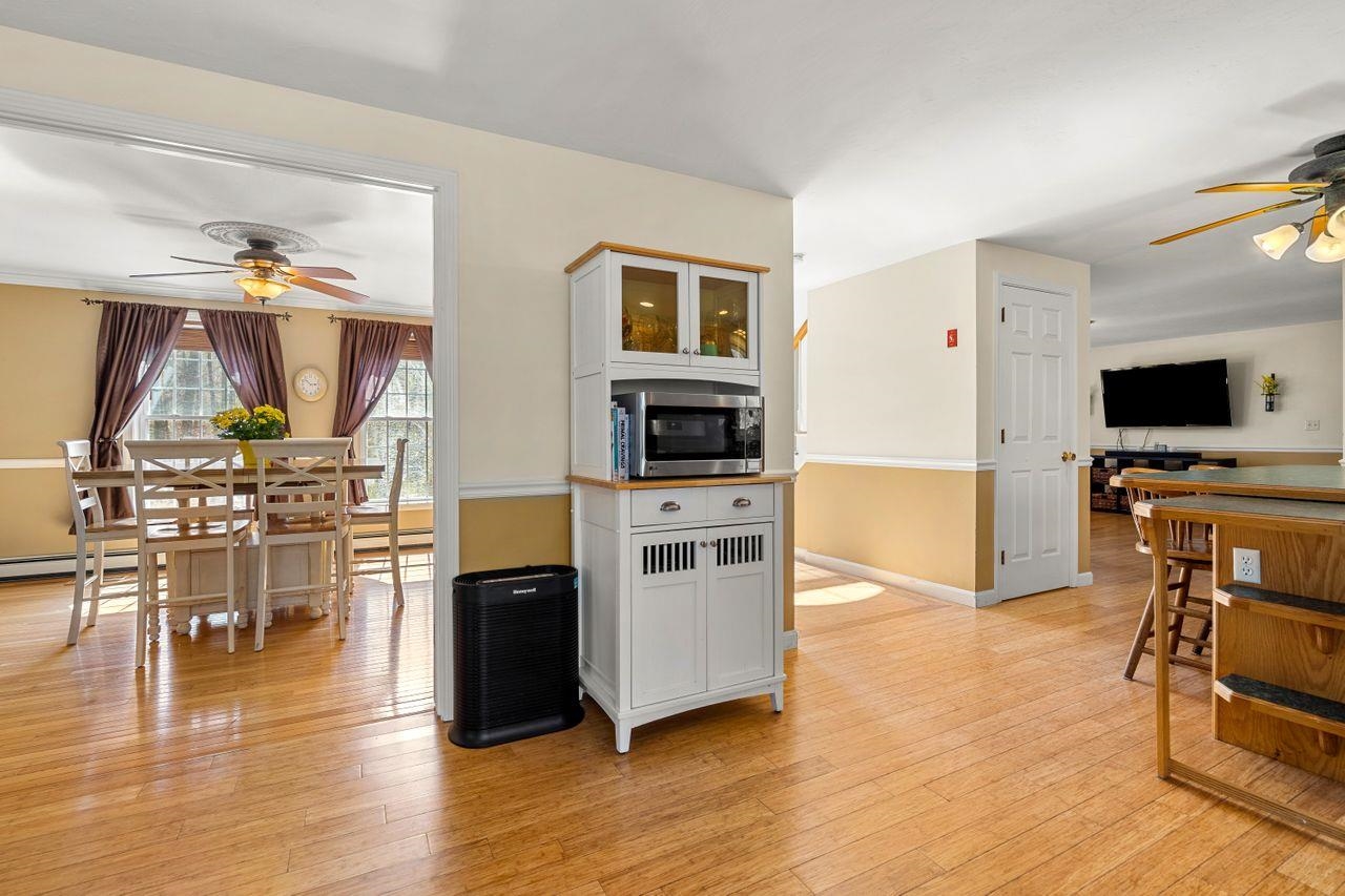 6 Laurel Road Hooksett, NH 03106 - Photo 11 of 39