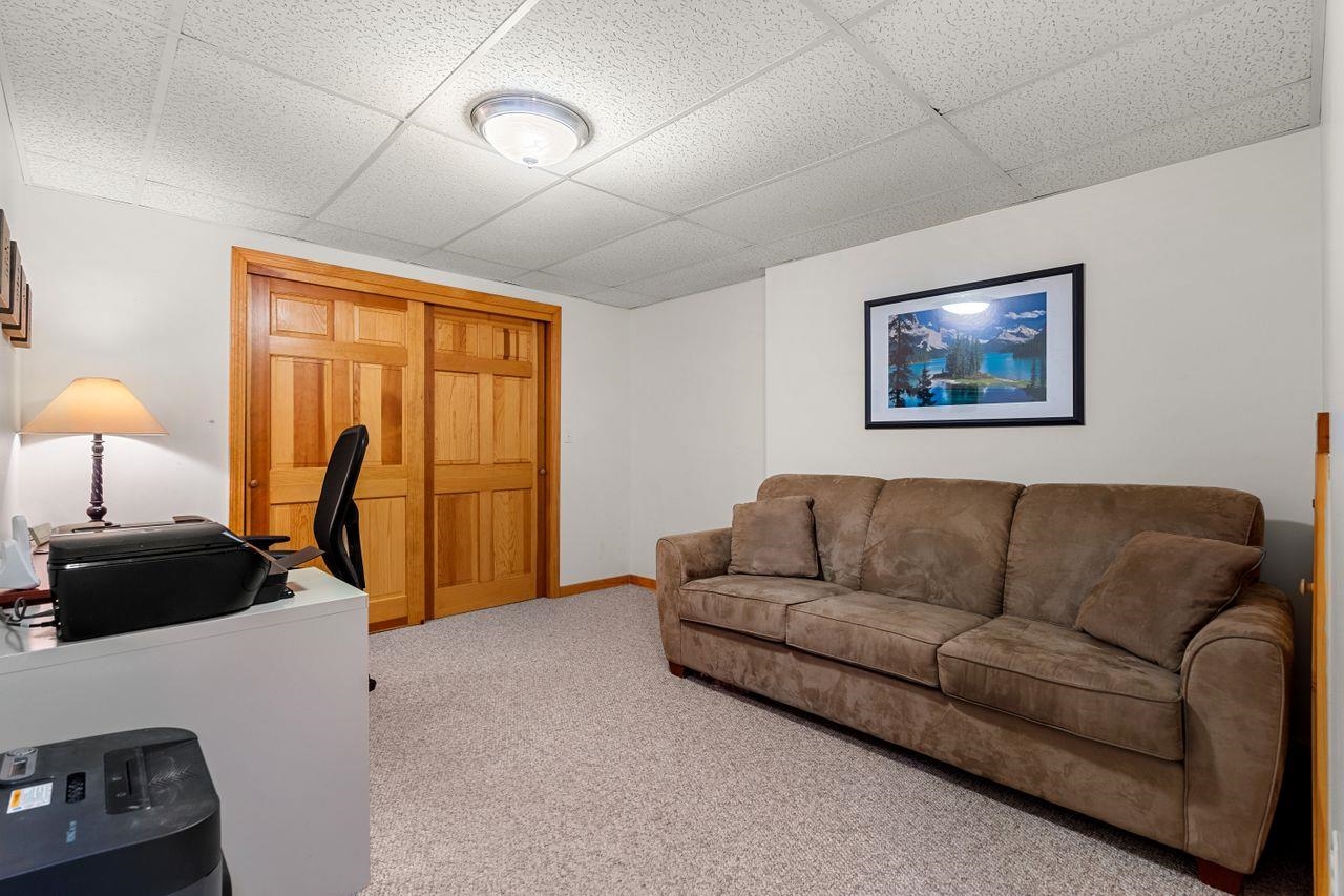6 Laurel Road Hooksett, NH 03106 - Photo 29 of 39