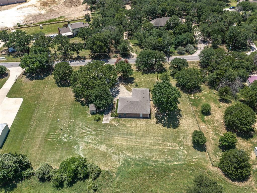 1100 Greg Street Azle, TX 76020 - Photo 34 of 39