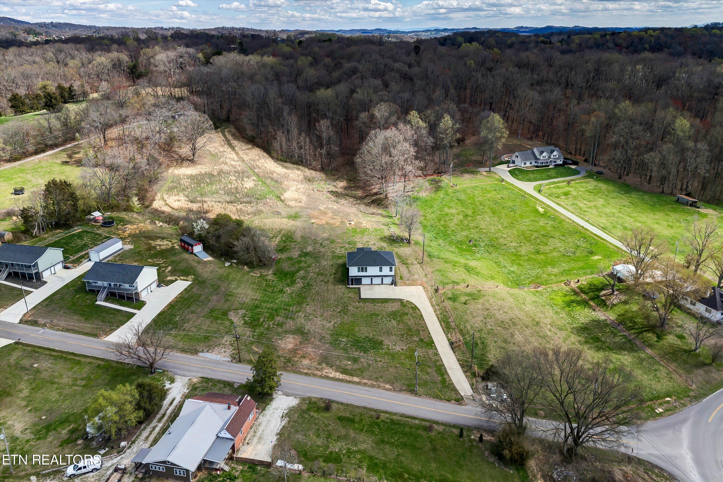 Hiawatha Road Morristown, TN 37814 - Photo 2 of 11 41-6161 Hiawatha Rd-41