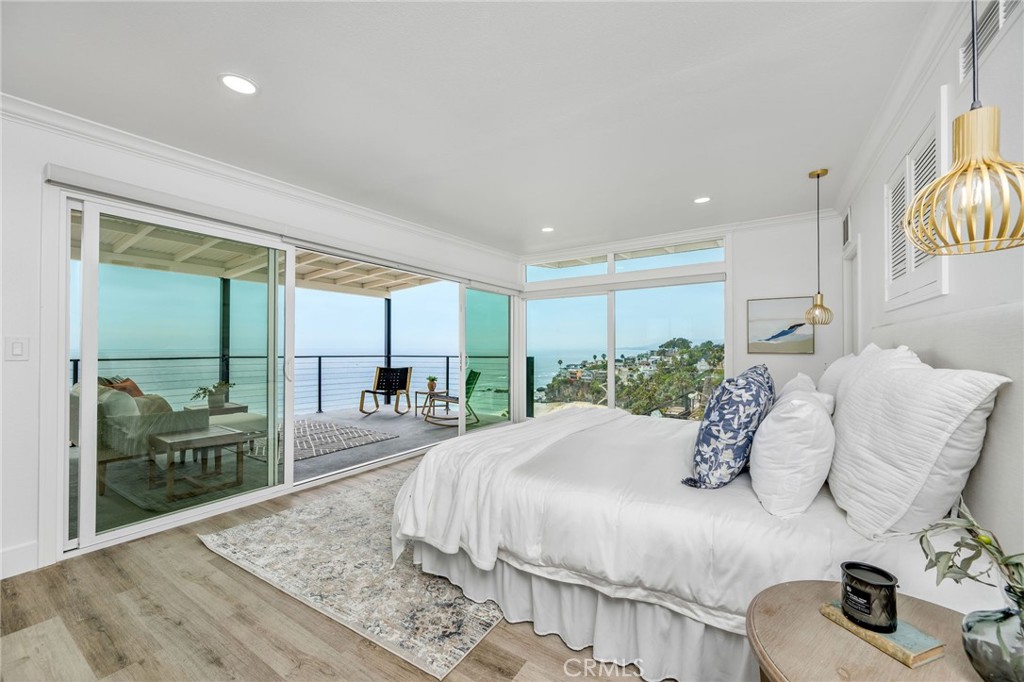 32015 Point Place Laguna Beach, CA 92651 - Photo 14 of 48 Wake up to Ocean Waves