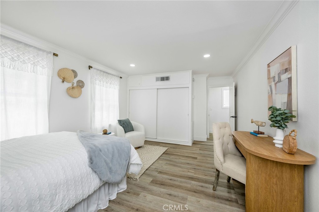 32015 Point Place Laguna Beach, CA 92651 - Photo 18 of 48 Upstairs Bedroom large enough for two queen beds