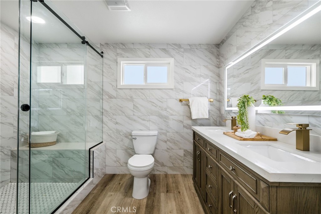 32015 Point Place Laguna Beach, CA 92651 - Photo 31 of 48 Downstairs Bathroom