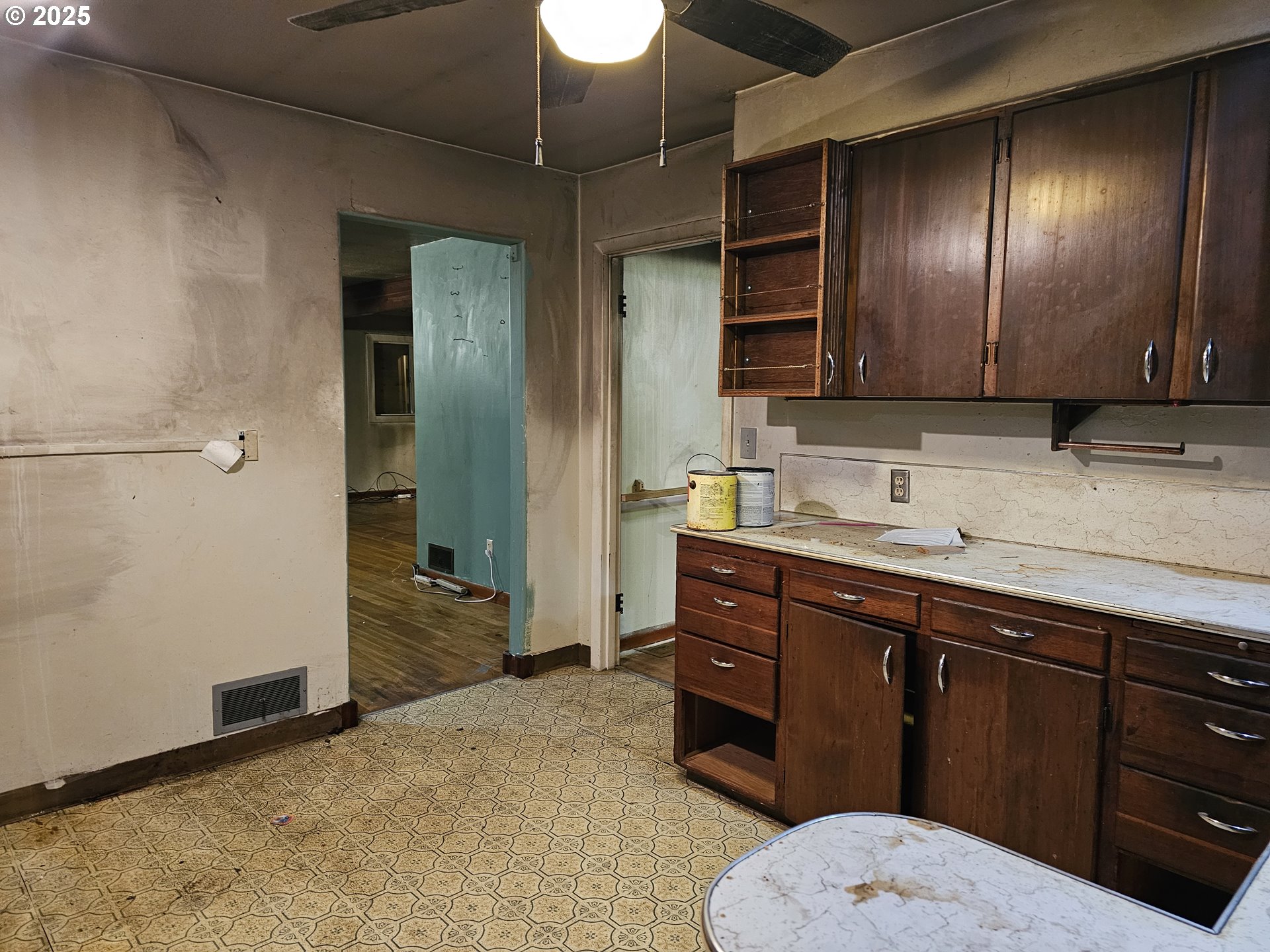 12920 East Burnside Street Portland, OR 97233 - Photo 6 of 24 Gallery Image 6
