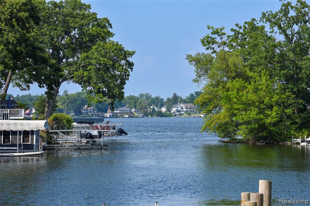 559 Heights Road Lake Orion, MI 48362 - Photo 81 of 85 Gallery Image 81