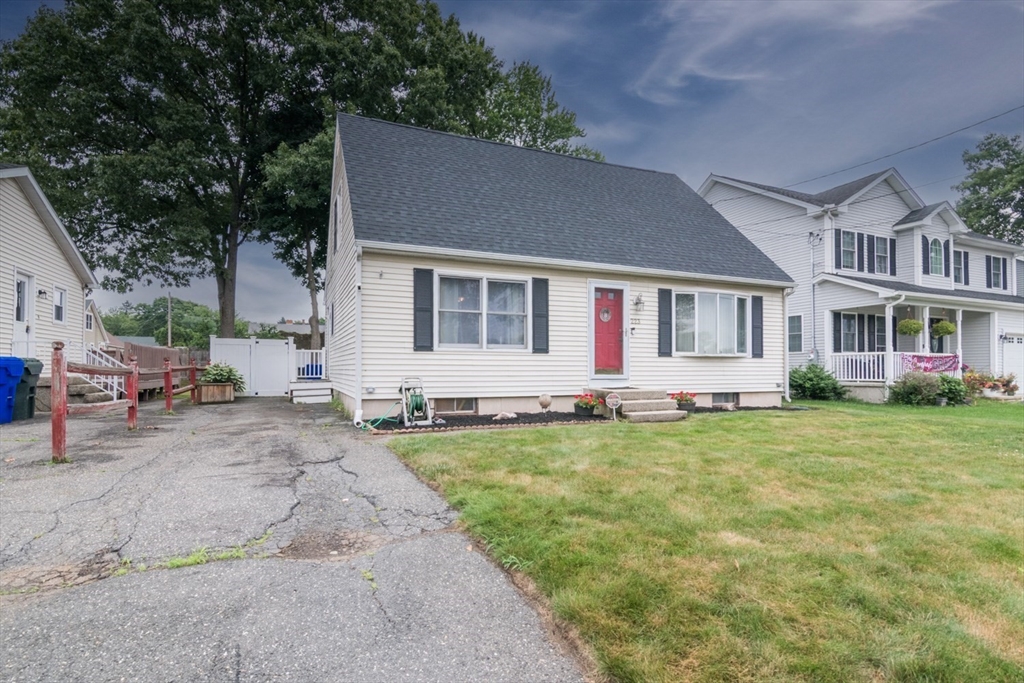 223 Mazarin Street Springfield, MA 01151 - Photo 31 of 32