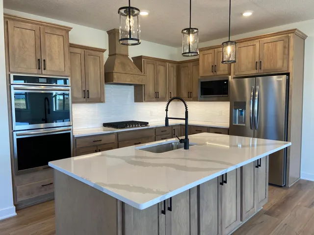 $1,045,380 | 16651 South Manor Road, Eden Prairie, MN 55346