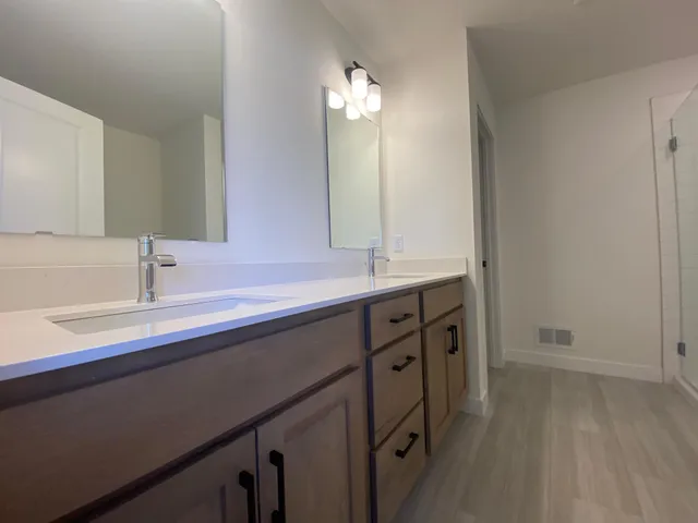 $1,045,380 | 16651 South Manor Road, Eden Prairie, MN 55346