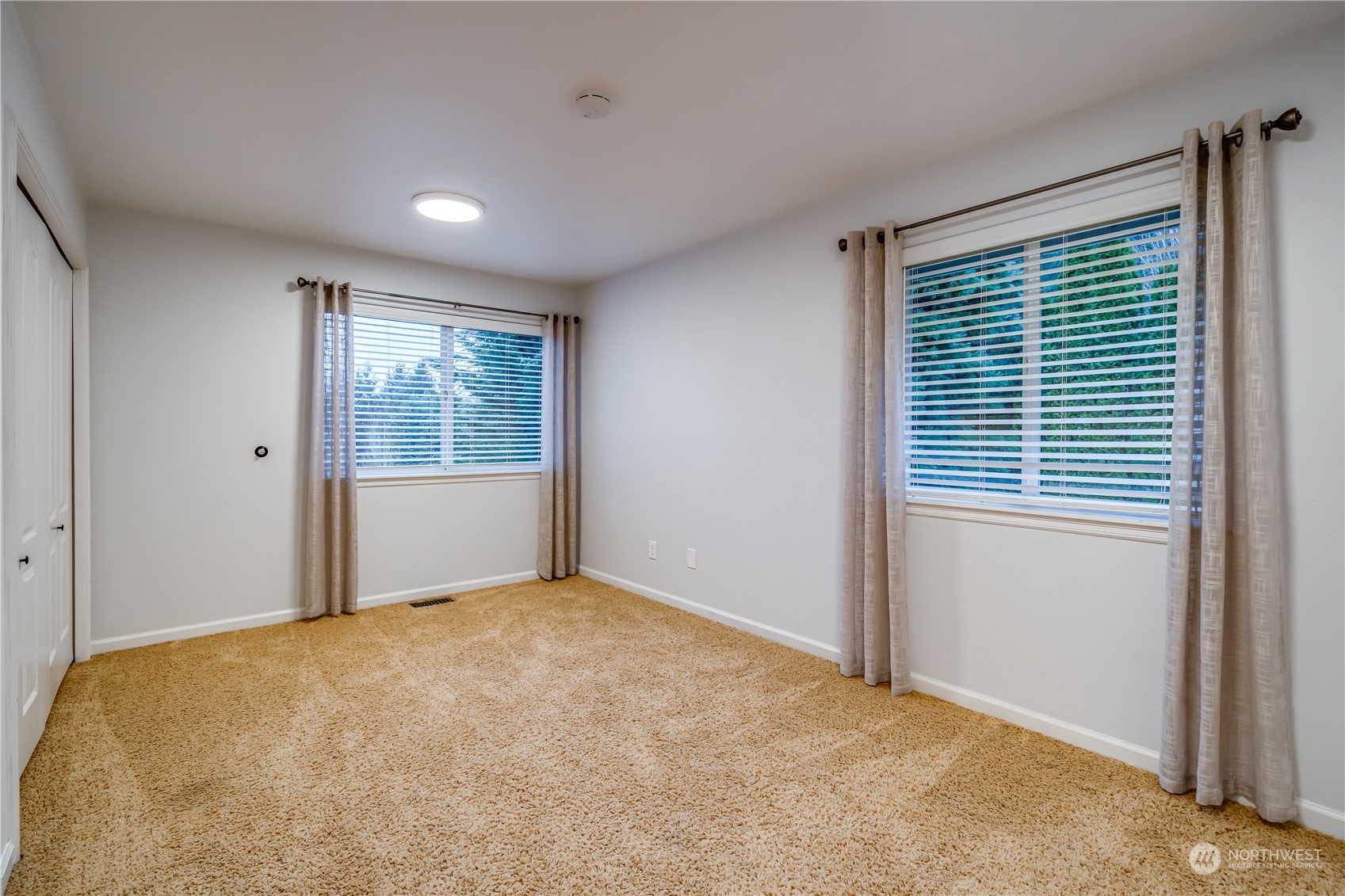 10328 Northeast 153rd Place Bothell, WA 98011 - Photo 33 of 39 Gallery Image 33