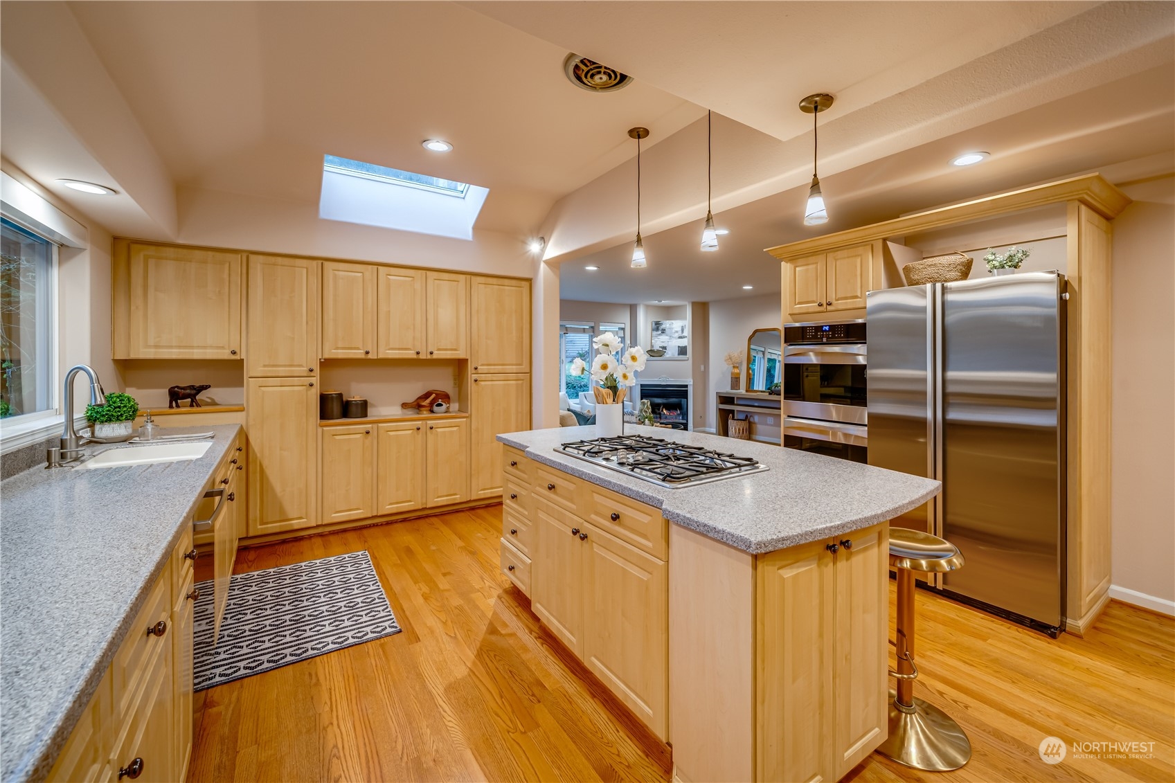 10328 Northeast 153rd Place Bothell, WA 98011 - Photo 8 of 39 Gallery Image 8