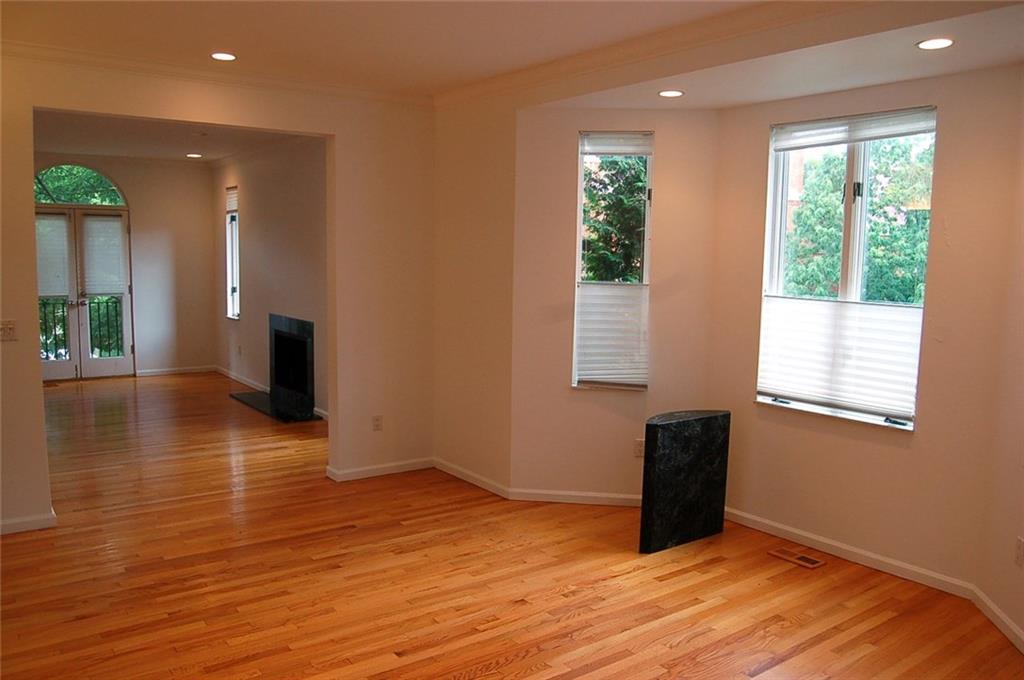 309 Schenley Road Pittsburgh, PA 15217 - Photo 11 of 25 Gallery Image 11
