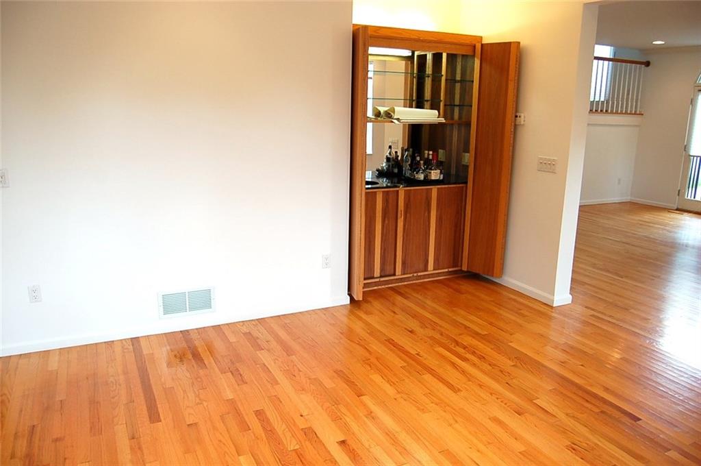 309 Schenley Road Pittsburgh, PA 15217 - Photo 13 of 25 Gallery Image 13